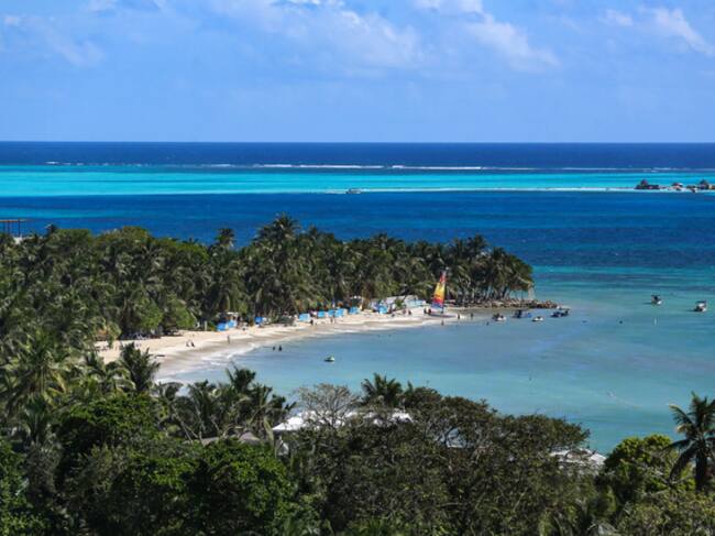 El destino turístico más golpeado en los últimos ocho o nueve meses en el país ha sido el archipiélago de San Andrés, Providencia y Santa Catalina, el cual necesita de la reactivación turística para sobrevivir.