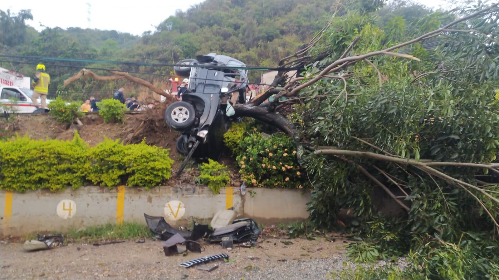 Investigan causas del accidente