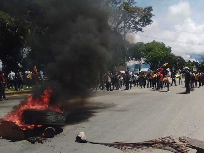 Los manifestantes bloquearon el sector de Boquerón de Ibagué.  