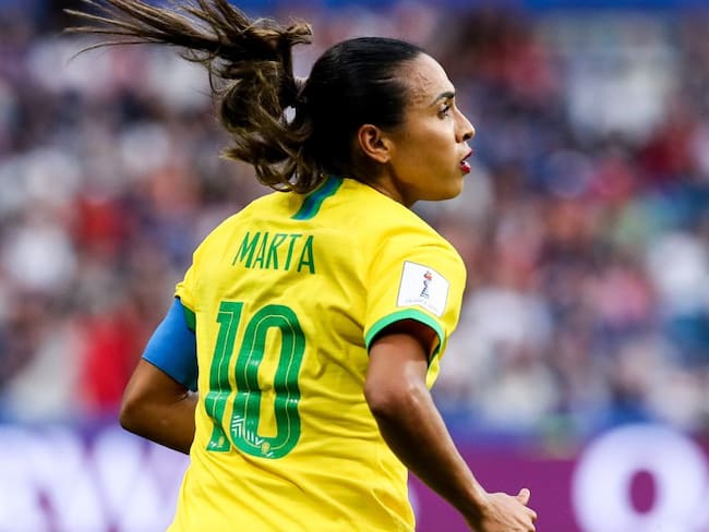 Brasil tendrá igualdad salarial en hombres y mujeres de Selección de fútbol