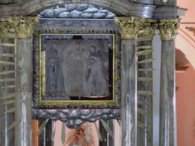 Intentan robar el lienzo de la Virgen de Chiquinquirá