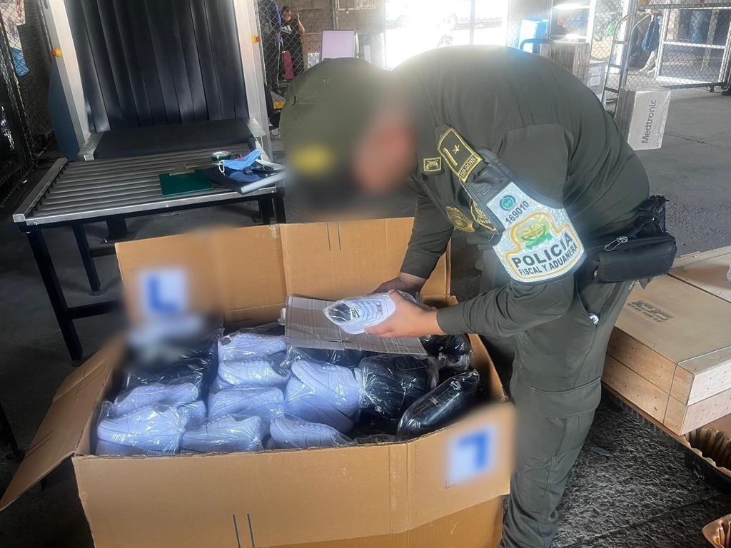 Policía Fiscal y Aduanera