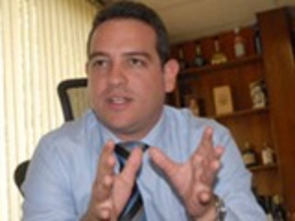 Por manejar ebrio, multan a gerente de licorera de Medellín