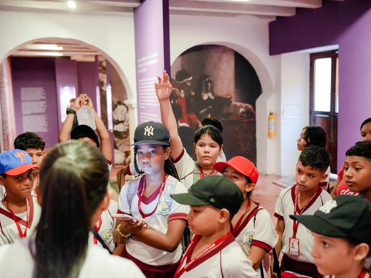Sociedad Mejoras Públicas inició recorridos de la Ruta por la Historia de Cartagena