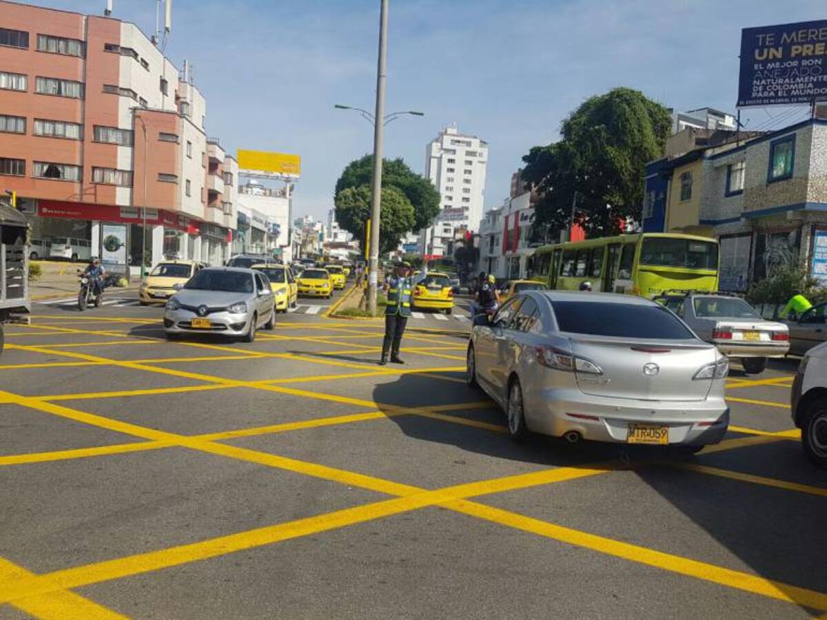 Demarcaron señalización de intersecciones de avenidas