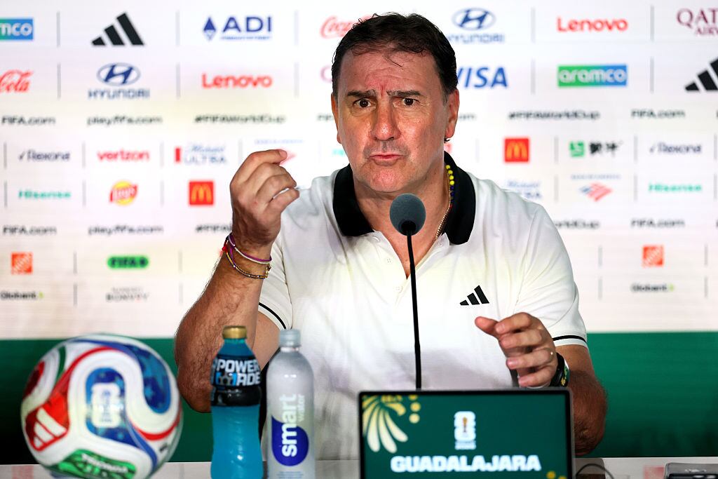 Lorenzo se sincera y defiende a James Rodríguez de las críticas, tras la clasificación de Colombia. (Photo by Manuel Velasquez - FIFA/FIFA via Getty Images)