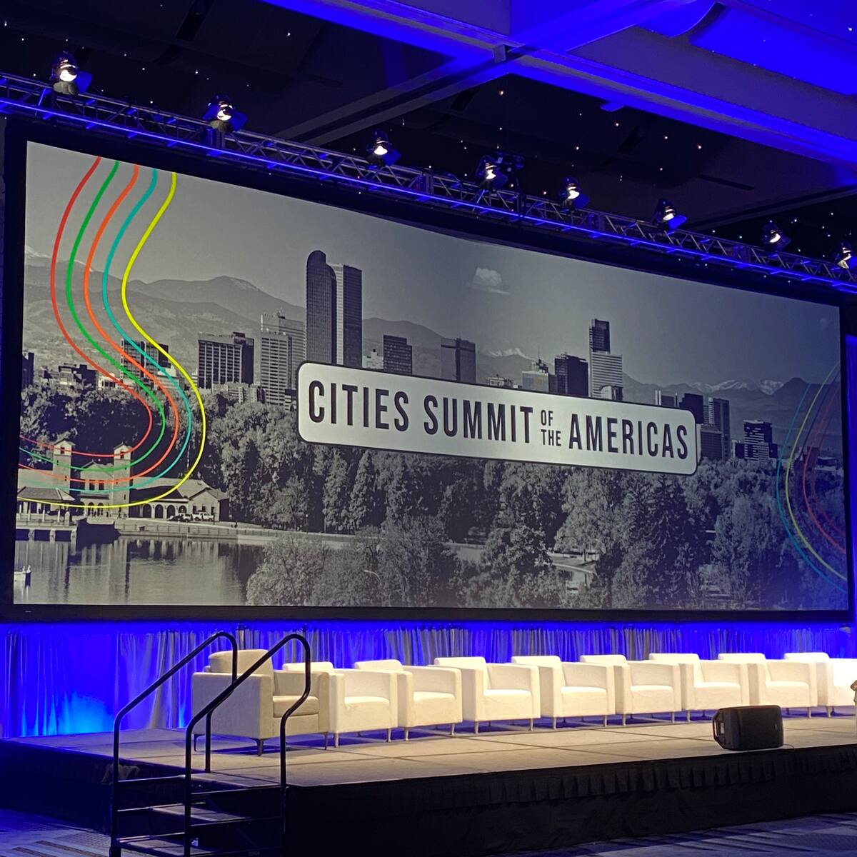 Alcaldes de Bogotá y Barranquilla buscan acuerdos sobre cooperación en migración en EE.UU.