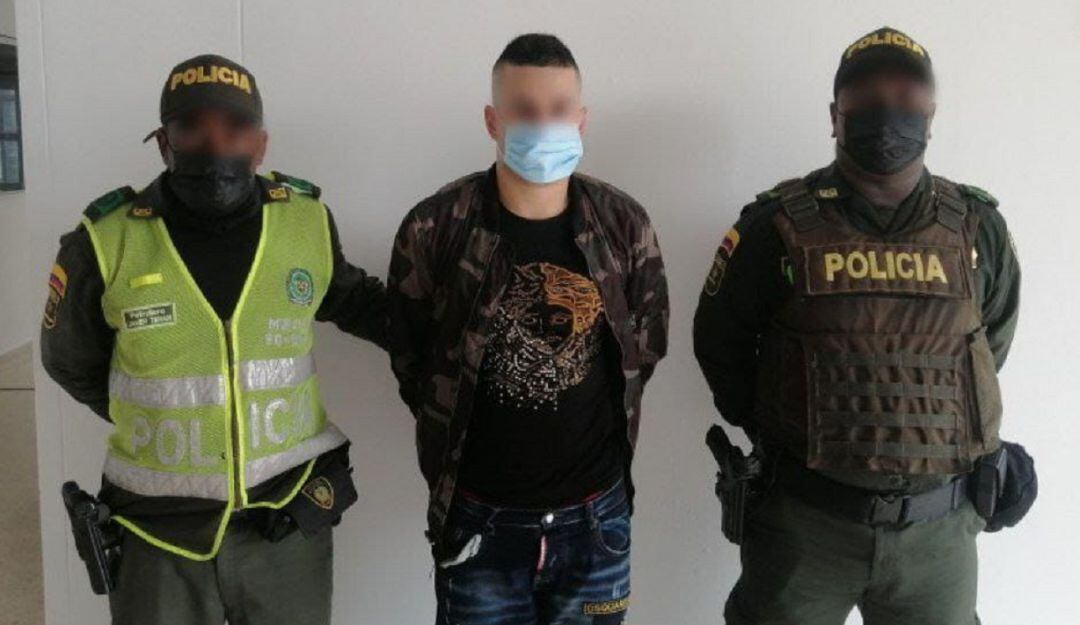 ‘El Cristian’ 29 años fue detenido en la séptima etapa del barrio Nuevo Bosque al ser requerido por porte ilegal de armas de fuego
