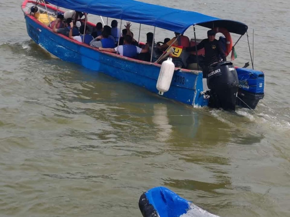 Naufragio de migrantes colombianos y venezolanos: murió una niña y rescataron con vida a 20 personas