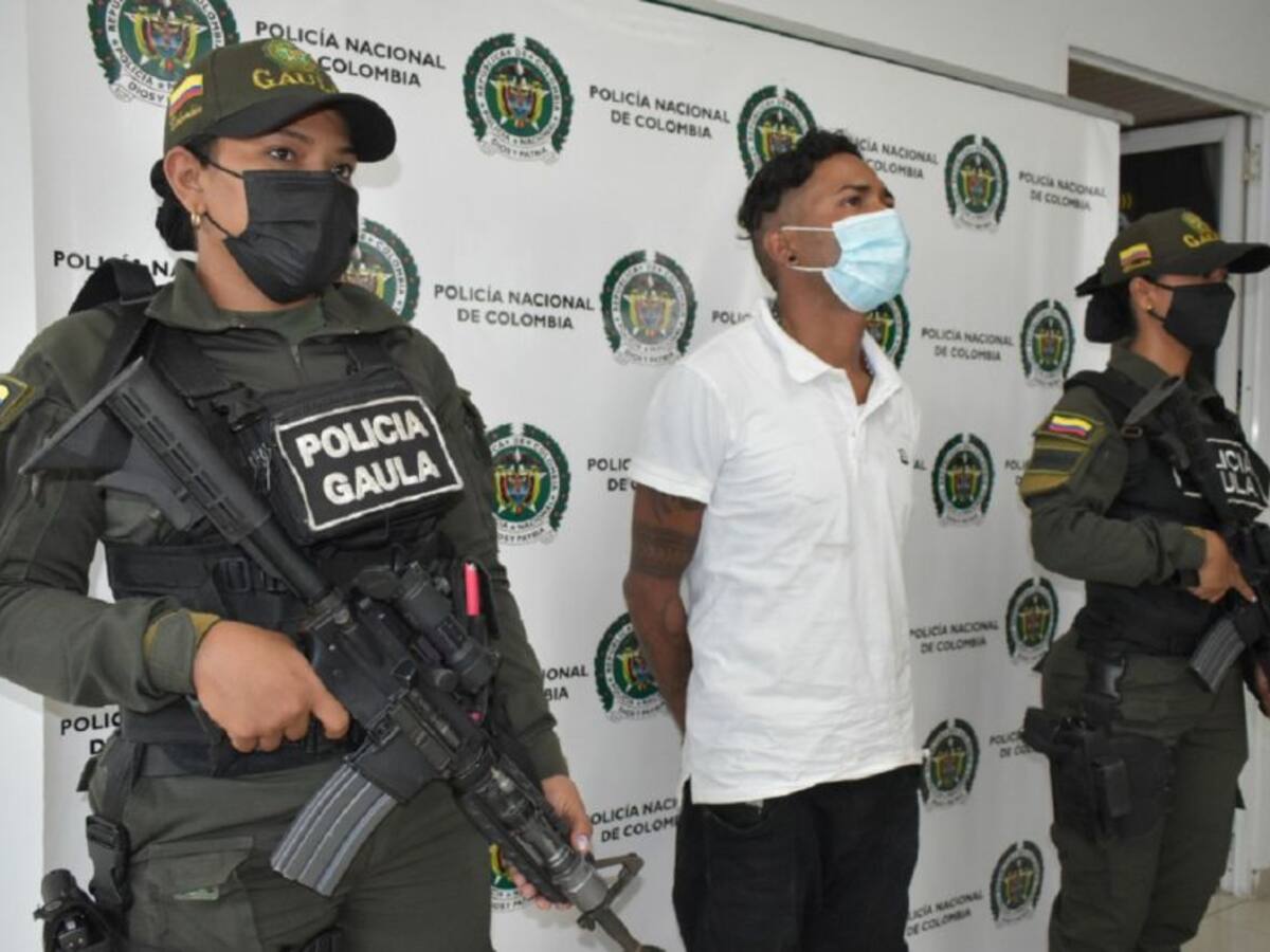 Cae presunto extorsionista en un centro comercial de Cartagena