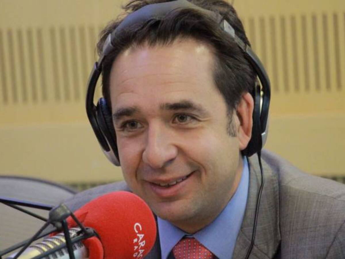 Clara López y Petro han hecho lo que no han logrado el centro ni la derecha: Estrada