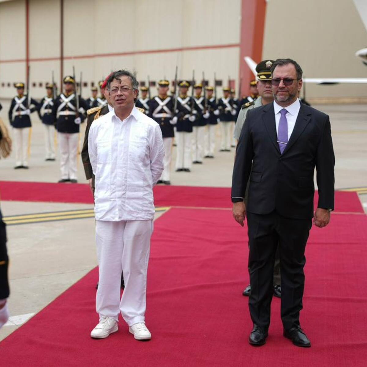 Comienza en Caracas el encuentro entre Gustavo Petro y Delcy Rodríguez: detalles de la reunión
