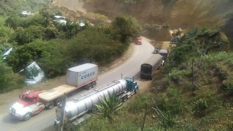 Bloqueos en carreteras por paro agrario. Foto: Colprensa