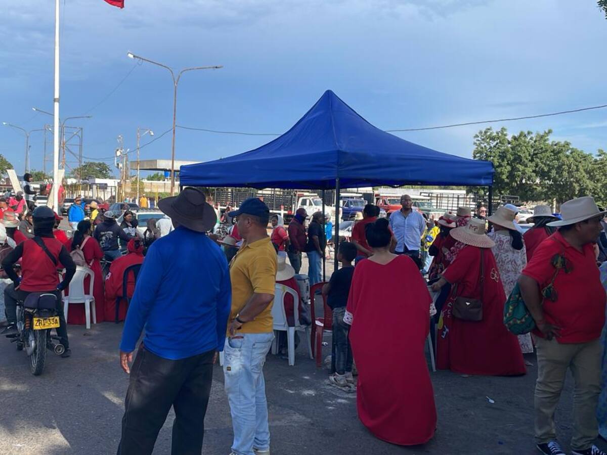 Bloqueo de indígenas Wayuu en Paraguachón afecta comercio fronterizo