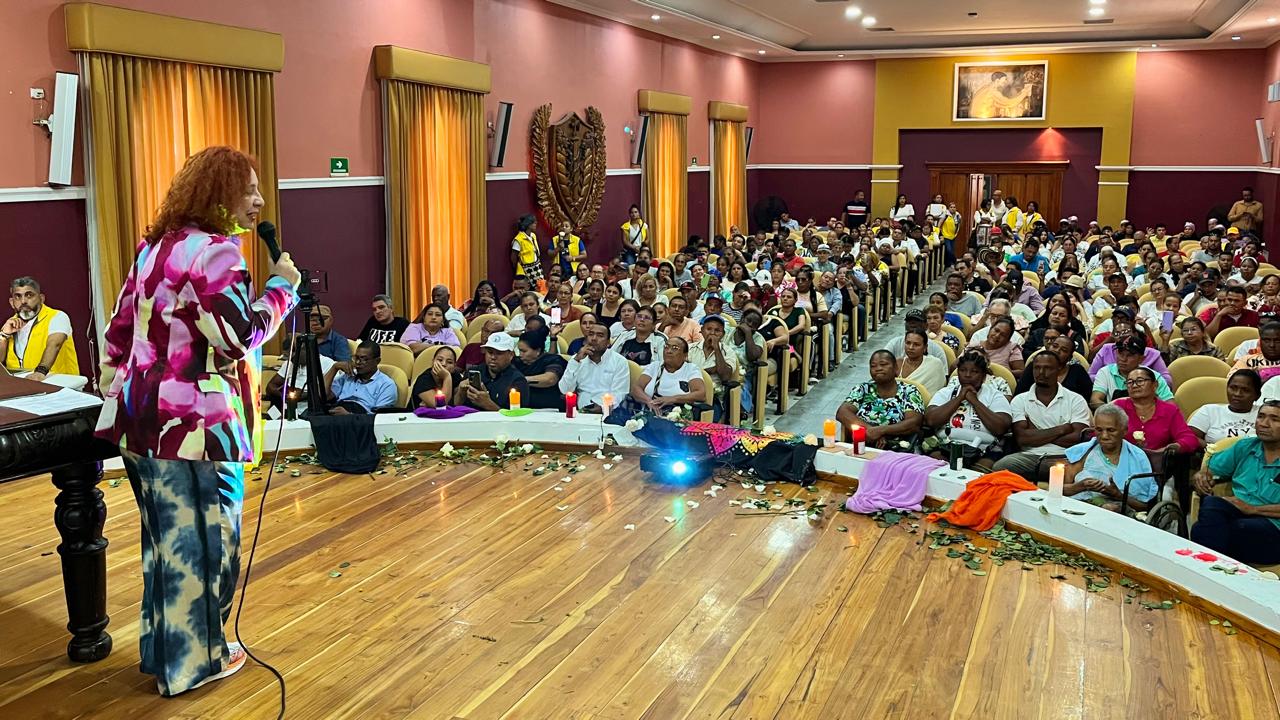 Acto de reparación a víctimas en la Universidad de Cartagena