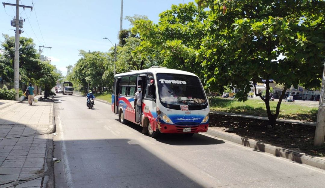 Un juez tumbó la medida cautelar que tenía las busetas trabajando