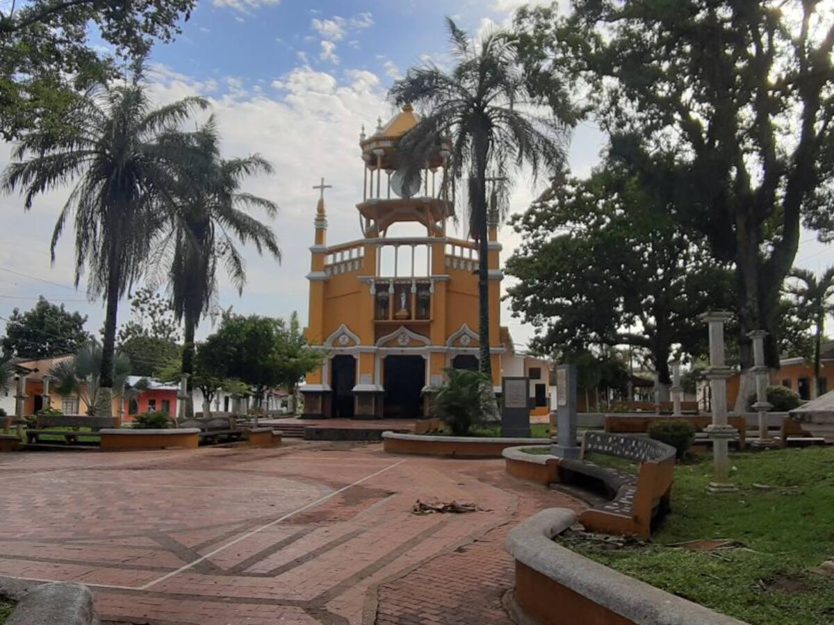 Detención domiciliaria para líder social acusada de ayudar a Los Caparros