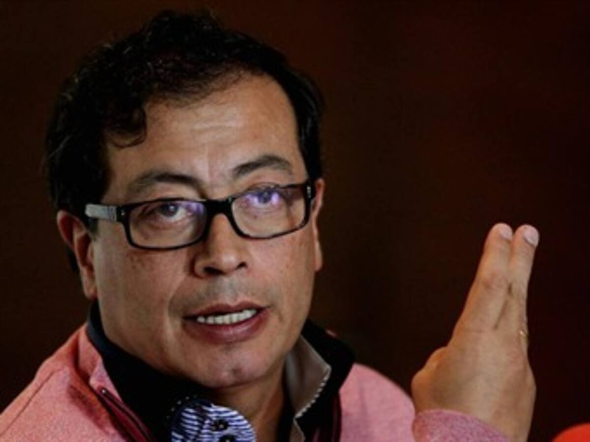 Alcalde Petro debe responder por sus procesos penales: víctimas el POT