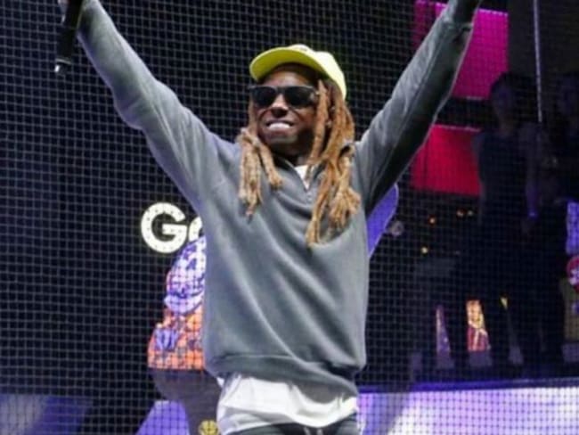 Después de una convulsión, Lil Wayne regresa a los escenarios