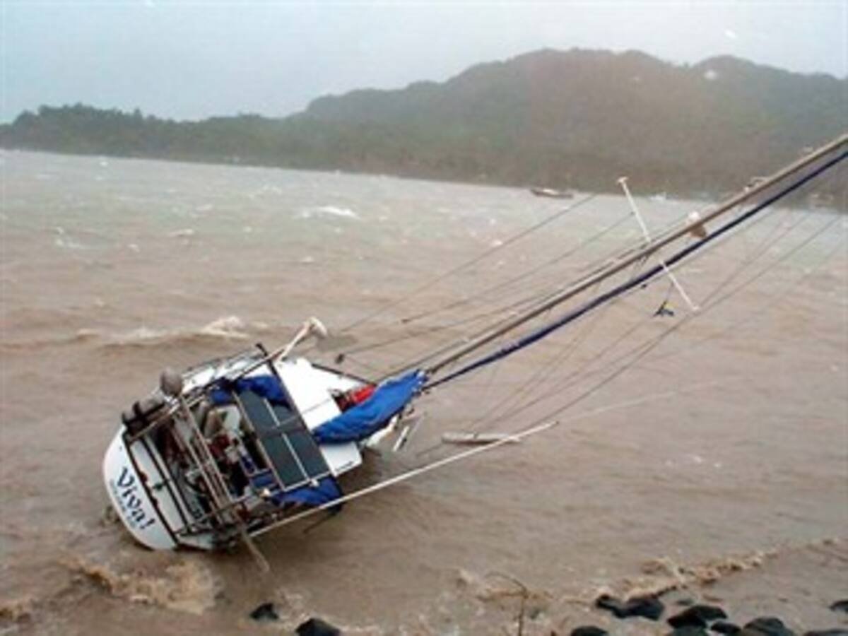 Alerta por inicio de temporada de huracanes en 8 departamentos del país