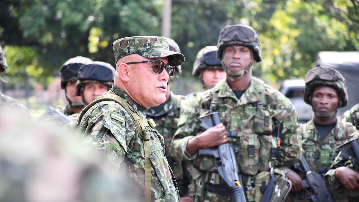 Sale del Ejército Nacional el General Fredy Gómez Gamba, comandante de la cuarta división
