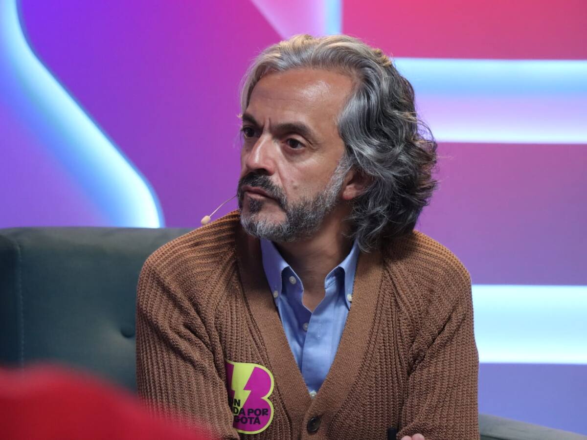 Juan Daniel Oviedo descarta acuerdos con Galán y Bolívar por la Alcaldía de Bogotá