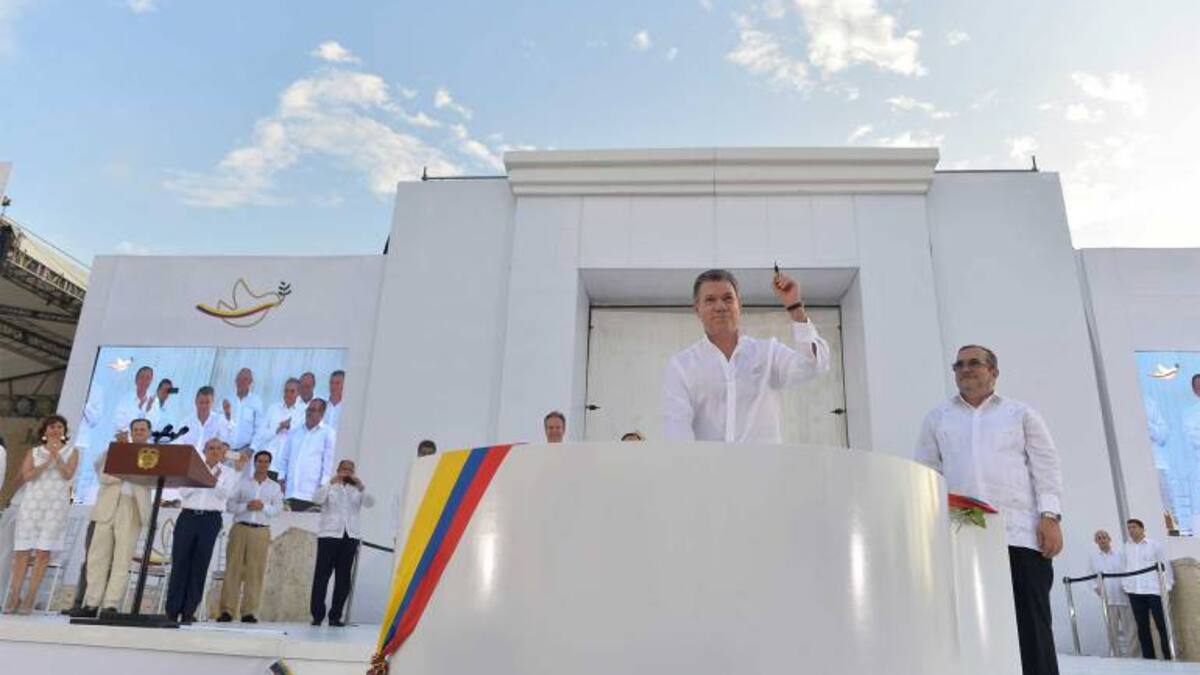 Expresidente Santos critica en la Corte determinación de la JEP sobre “segundos responsables”