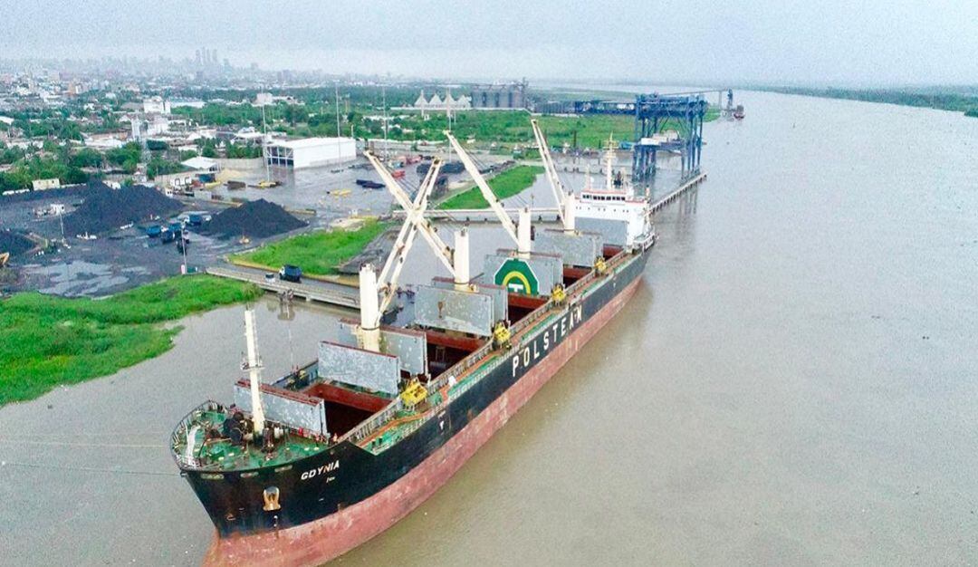 Canal de acceso al puerto de Barranquilla.