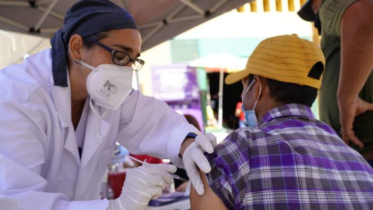 Segundas dosis de Pfizer y Moderna podrán aplicarse de los 84 días