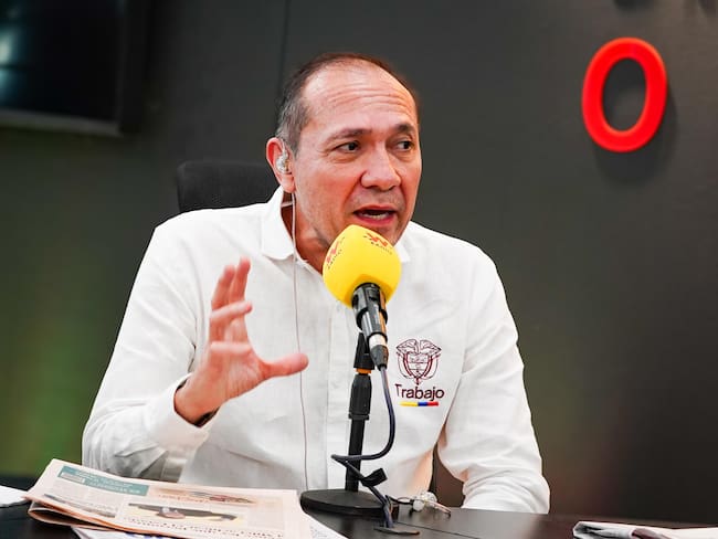 Ministro de Trabajo, Antonio Sanguino, en Mujeres W. Foto: W Radio