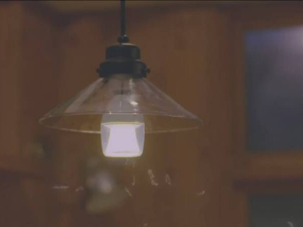 Sony presentó en el CES su bombilla LED con altavoz Bluetooth