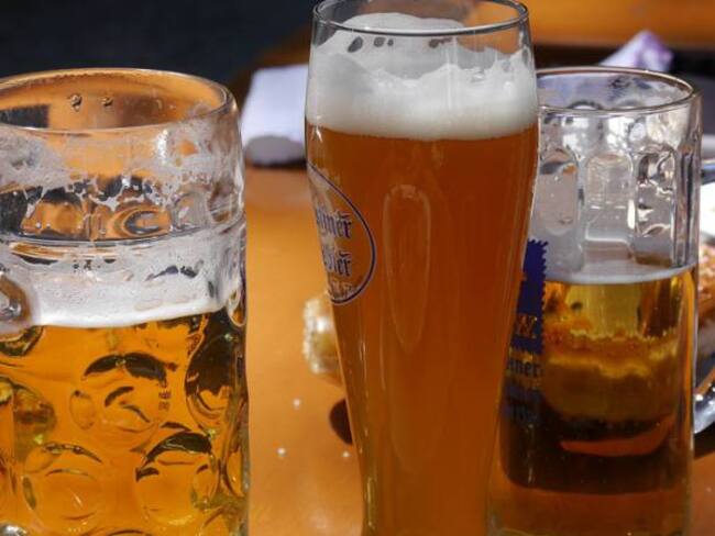 Bavaria incrementó los precios de la cerveza en lata y Premium
