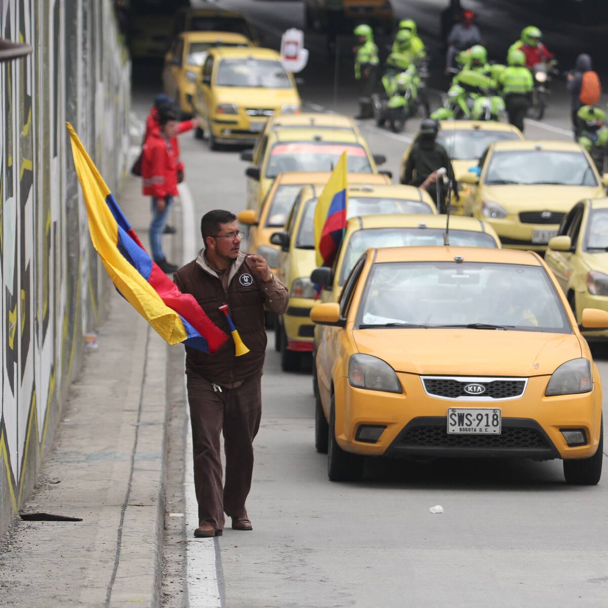 EN VIVO | Paro de Taxistas HOY 14 de mayo en Bogotá: Movilidad, bloqueos y más