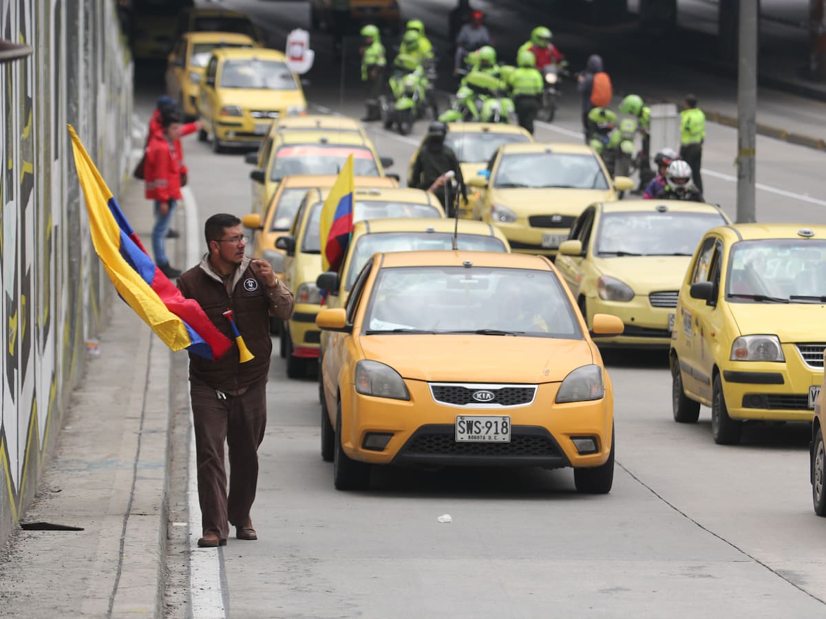 Paro de taxistas 25 de octubre en Bogotá: puntos de encuentro y razones