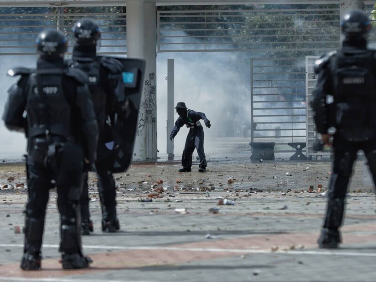 Disturbios Bogotá: Distrito propone policía para delitos menores y liberar la Metropolitana