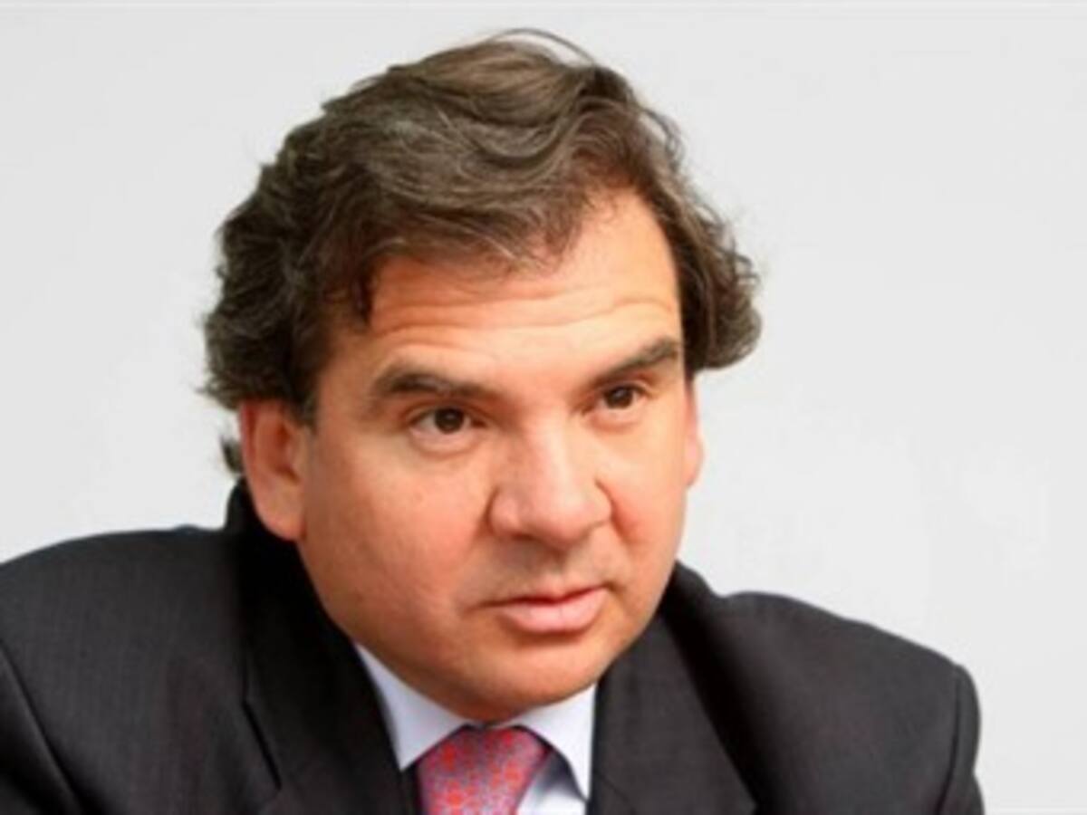 Denuncia de Uribe es una cortina de humo: Germán Varón