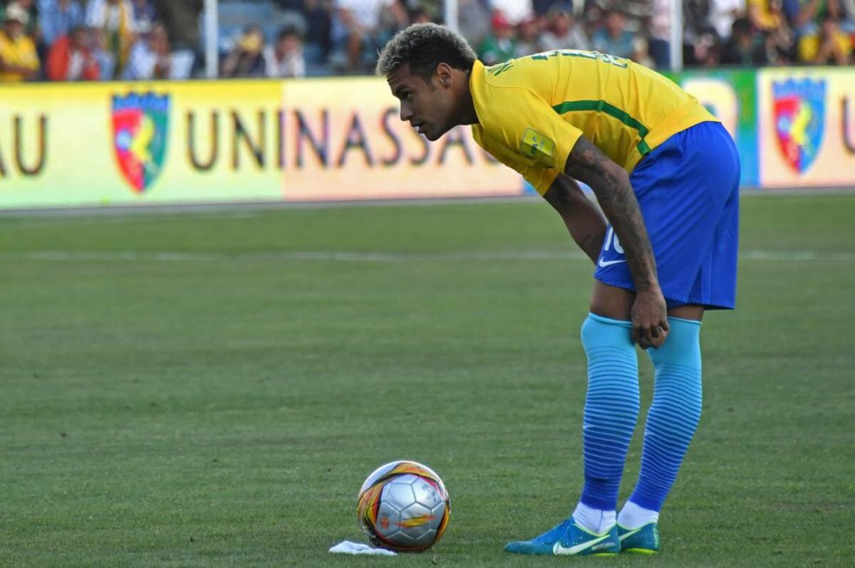 El brasileño Neymar es el jugador con el puntaje más alto: 8,64 puntos. 