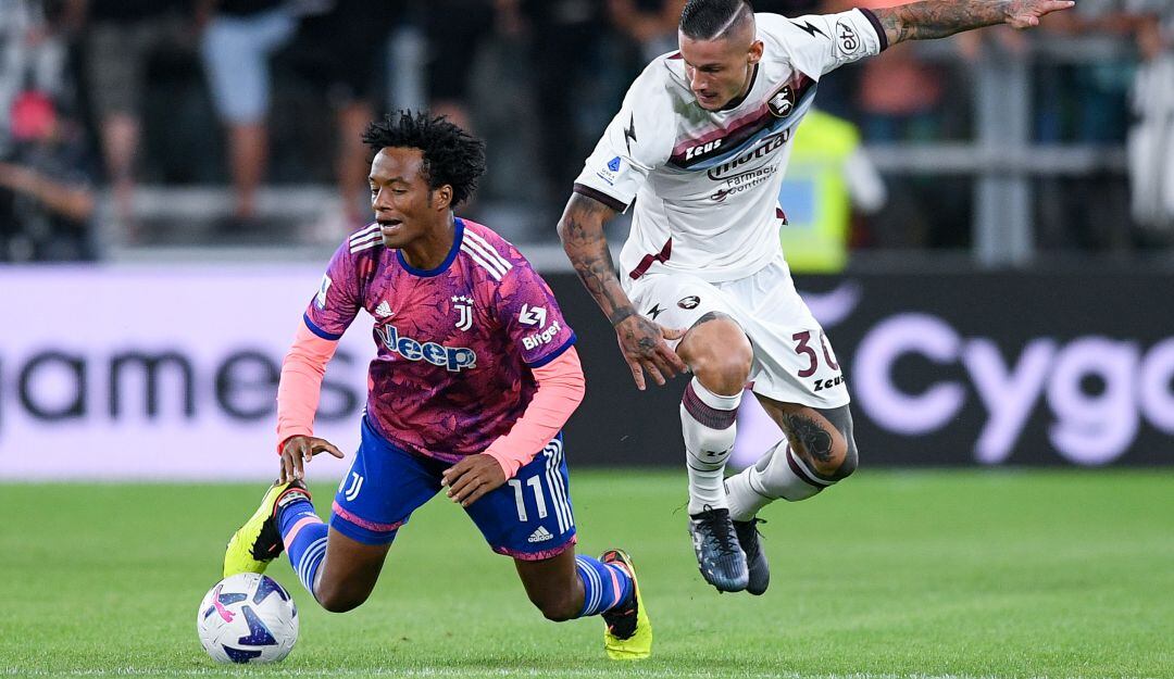 Juan Guillermo Cuadrado fue expulsado en el partido entre Juventus y Salernitana.