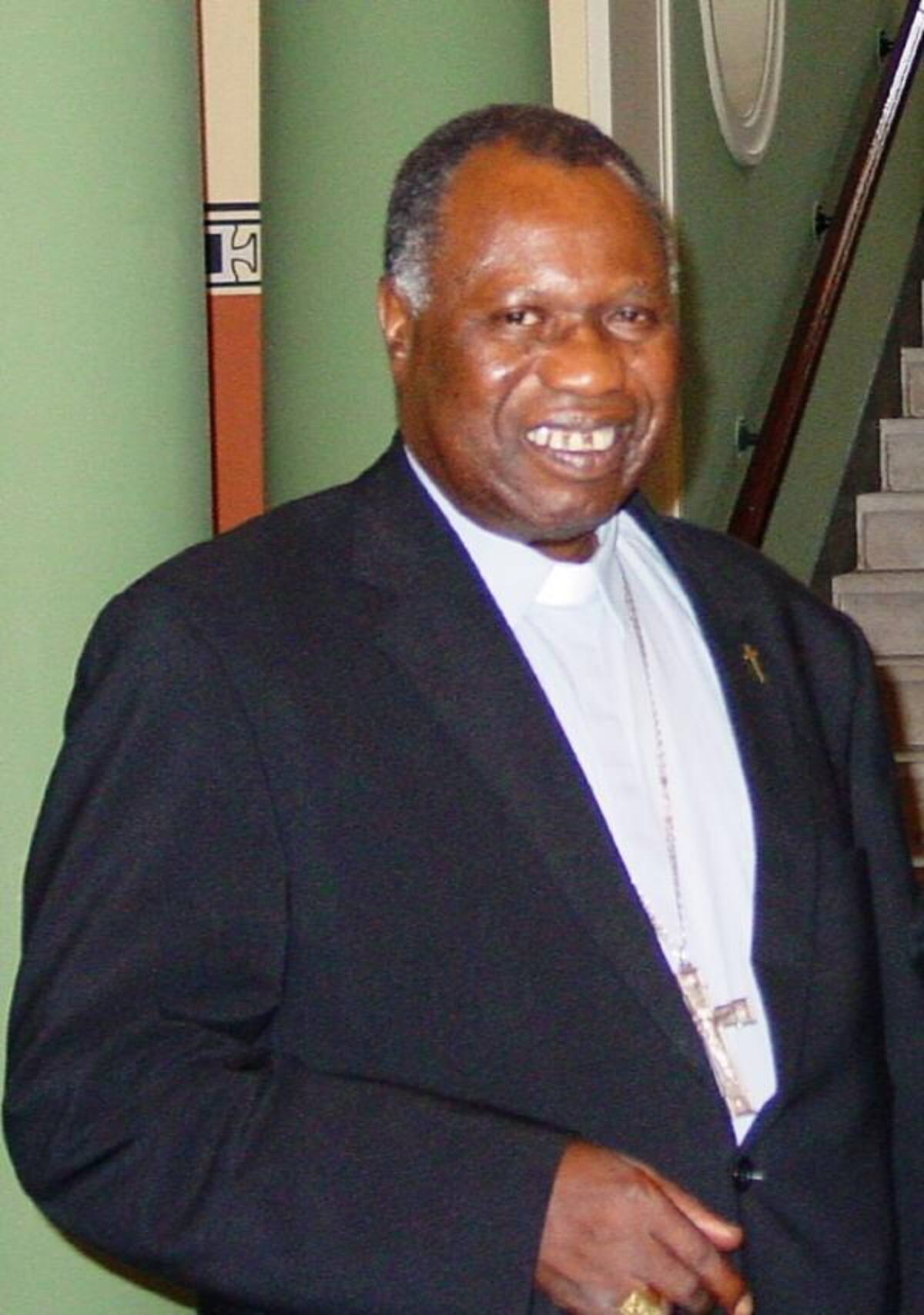 Gabriel Zubeir Wako, tiene 72 años,  es Arzobispo de Khartoum Sudán.