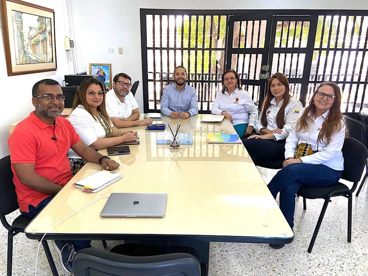 Unibac y Escuelas Salesianas renovaron convenios para promover desarrollo académico