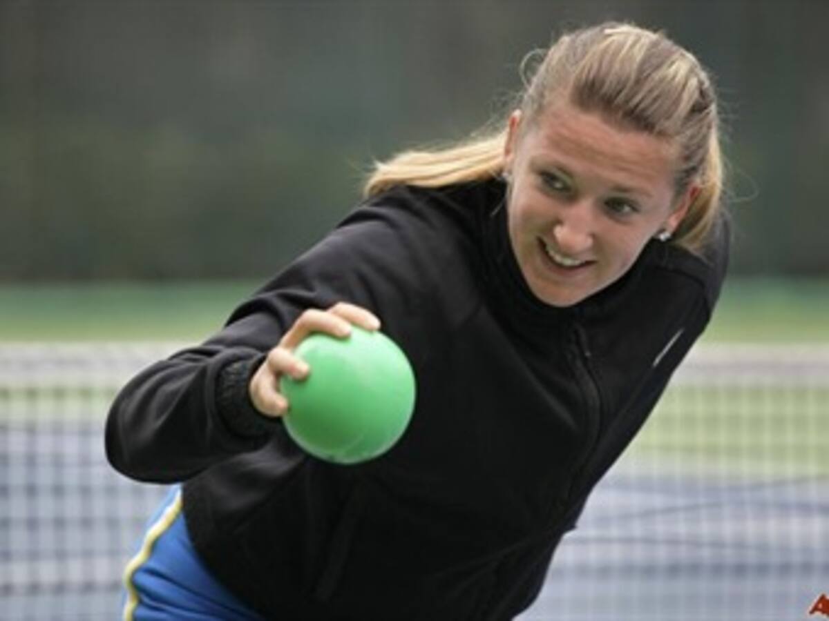 La tenista Victoria Azarenka se desploma en partido de US Open