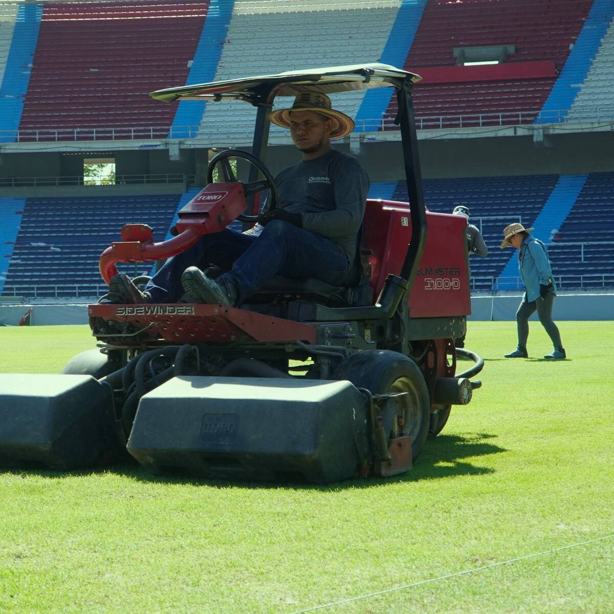 Alistan el gramado del Estadio Metropolitano para el Partido Colombia Vs Brasil