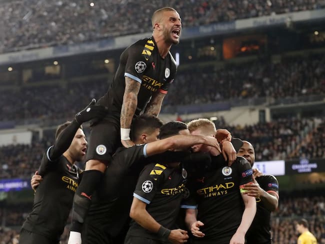 Estrella del Manchester City rompió la cuarentena e hizo una fiesta sexual