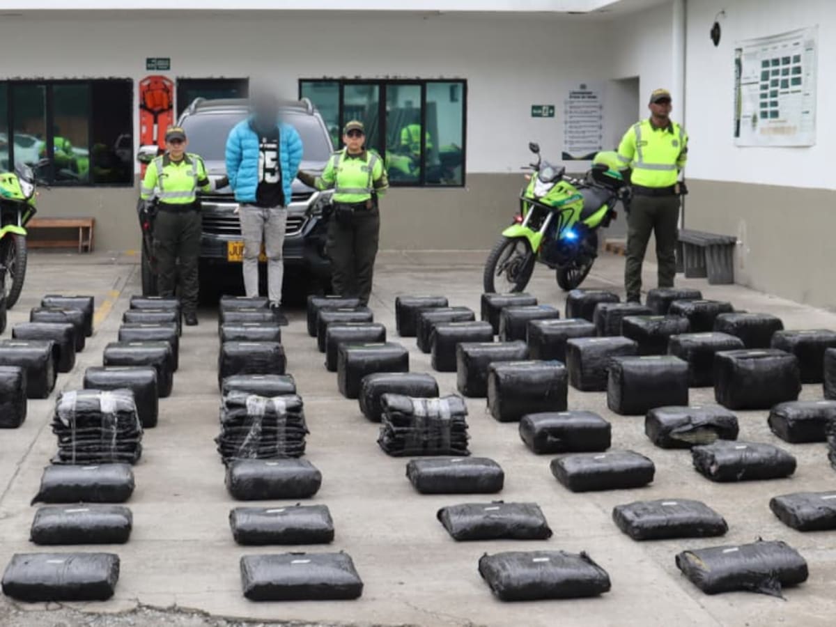 Incautan 690 kilos de marihuana en la vía Jamundí–Cali