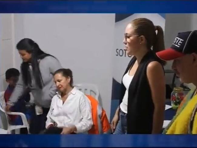 Video: Entre lágrimas gerente de hospital en California dice que no puede recibir donación