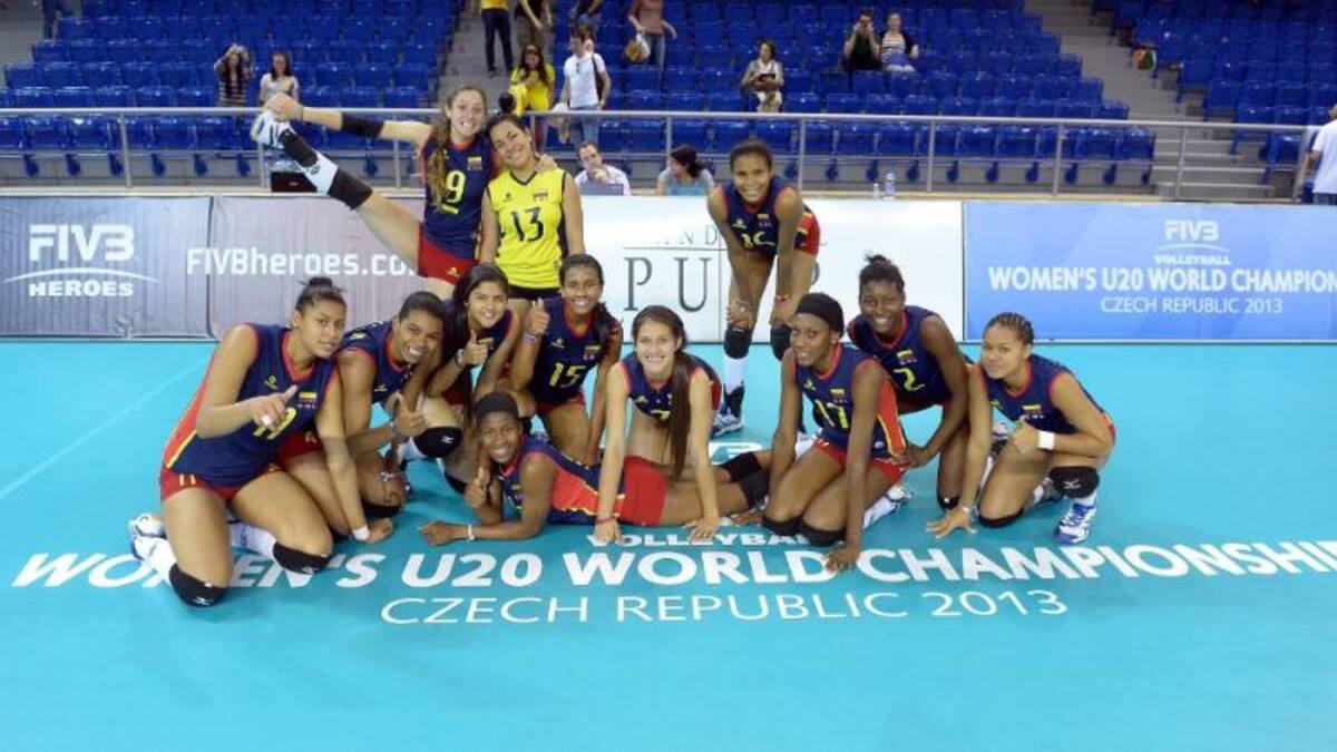 La Selección Colombia celebra su victoria.