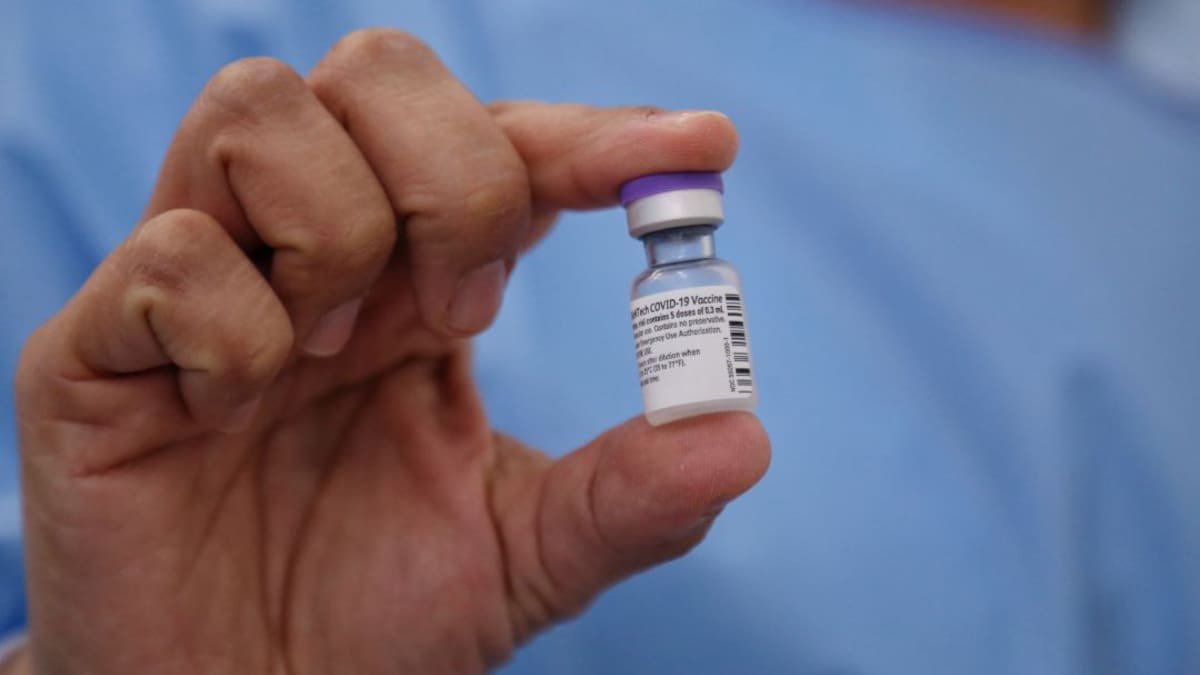 Reportan baja disponibilidad de vacunas para primeras dosis contra la COVID