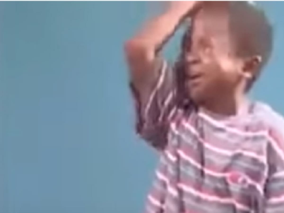 La historia detrás del meme del niño que llora