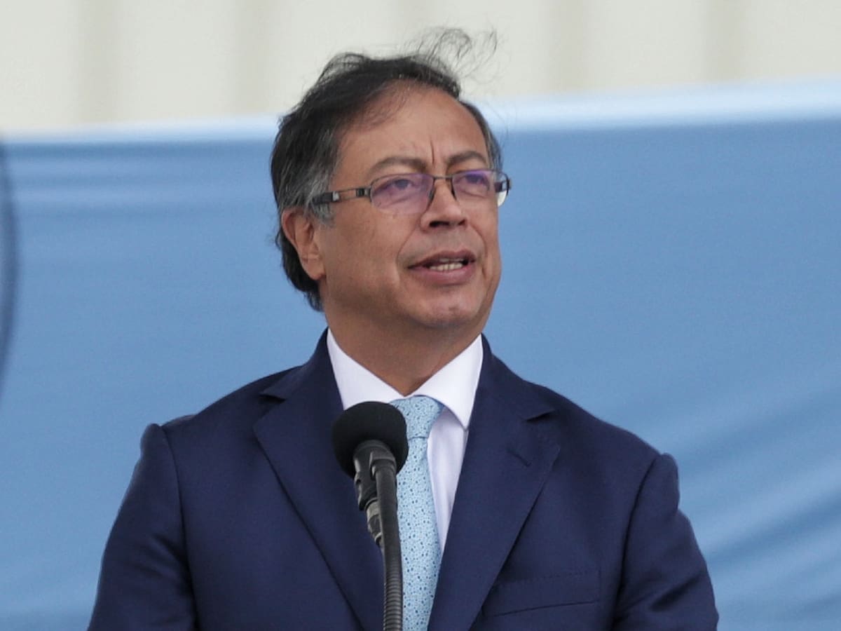 Presidente Petro viaja a México para reunirse con López Obrador