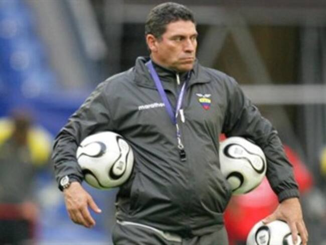 Luis Fernando Suárez nuevo técnico del Juan Aurich peruano